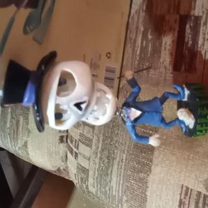 Bobble Head